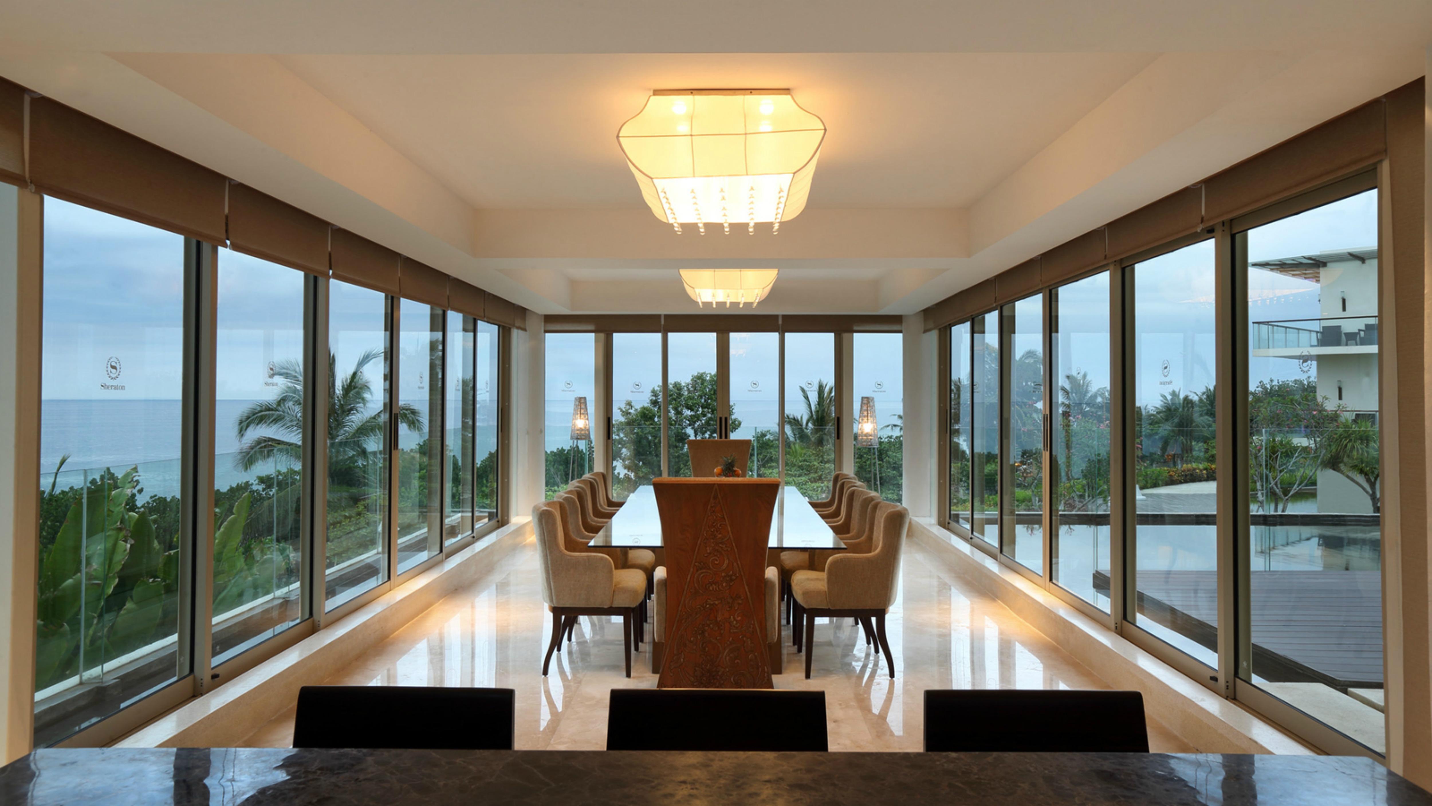 Sheraton Bali Kuta Resort Kültér fotó The interior of the hotel