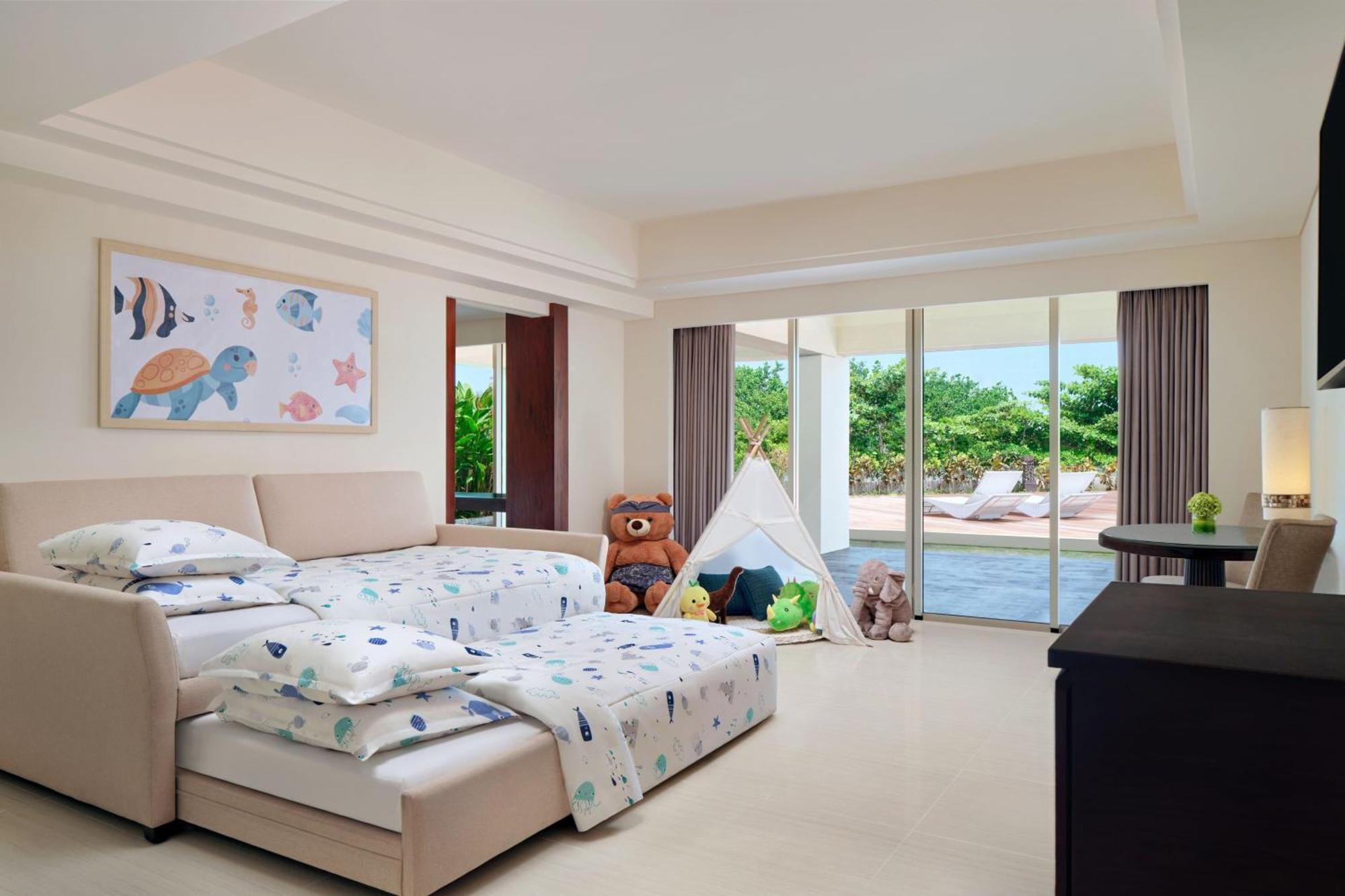 Sheraton Bali Kuta Resort Kültér fotó A bedroom at the Atlantis Paradise Island