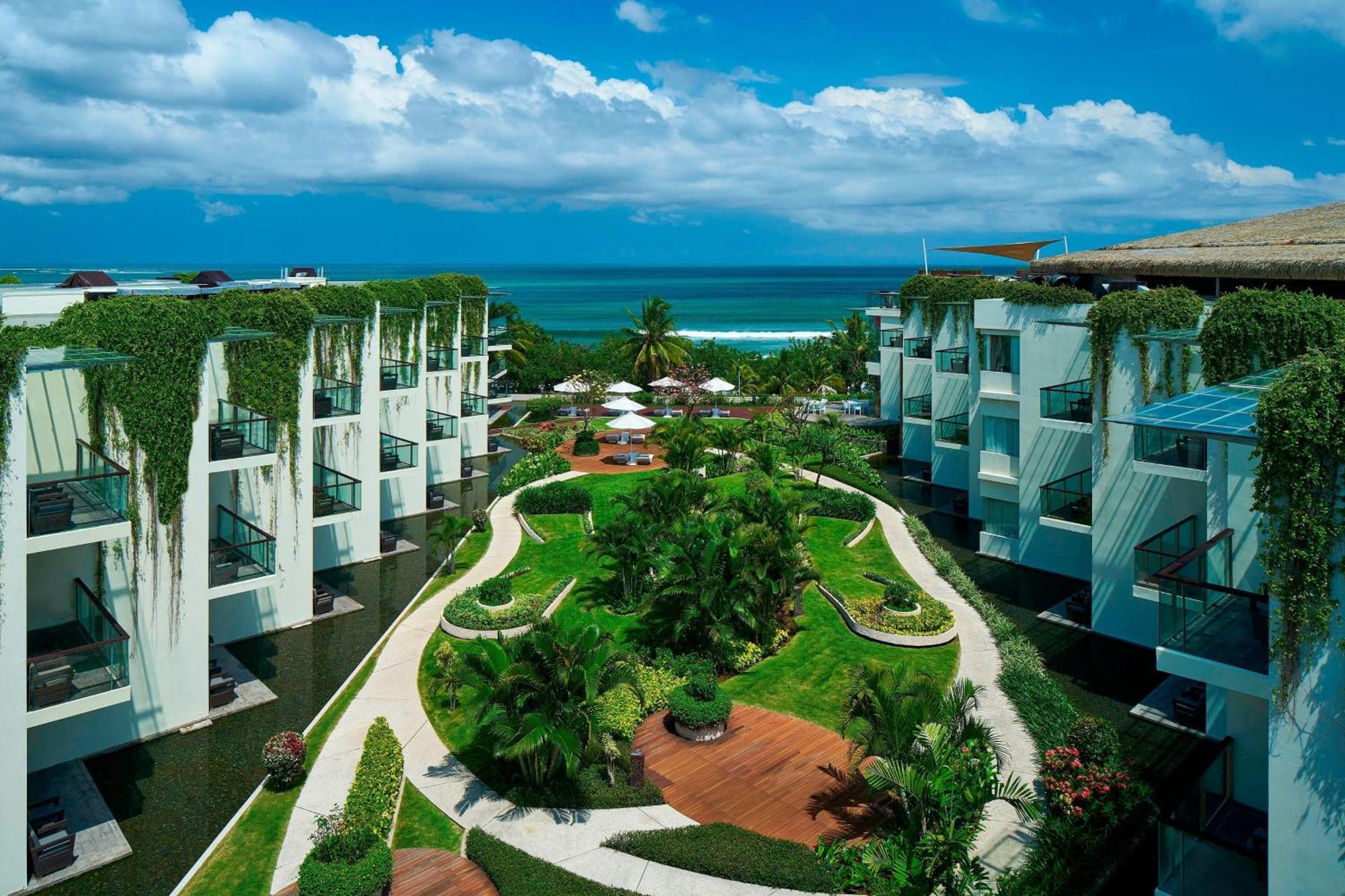 Sheraton Bali Kuta Resort Kültér fotó The Grand at Moon Palace